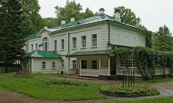 Be a part of my first journey ever to Leo Tolstoy's home!!
