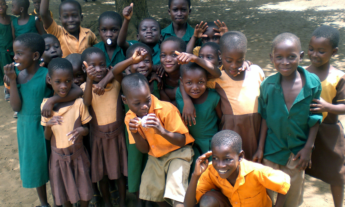 Travelling to Ghana to volunteer to teach in schools
