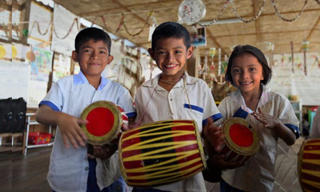 You can help these Costa Rican children feel the joy of music by making a small donation!!!