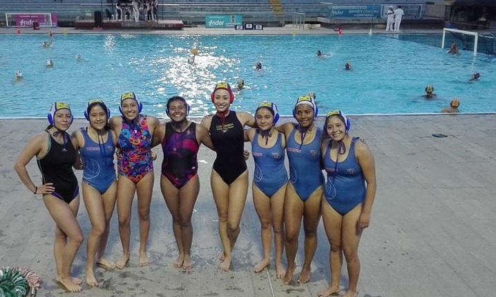 fun water polo camp to kids and teens from Colombia in Spain
