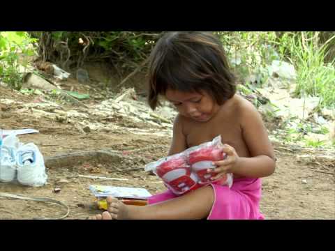 Teagan Yates' volunteer aid work (childcare) in Cambodia